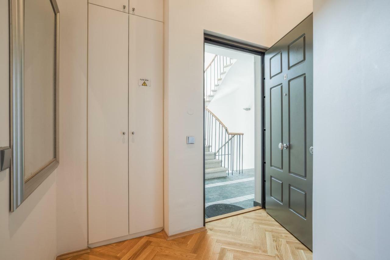 Art Apartments Prague II Luaran gambar