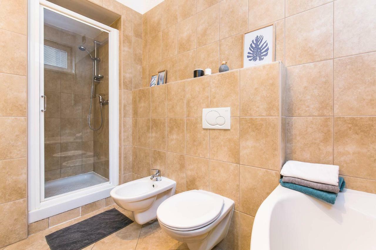 Art Apartments Prague II Luaran gambar