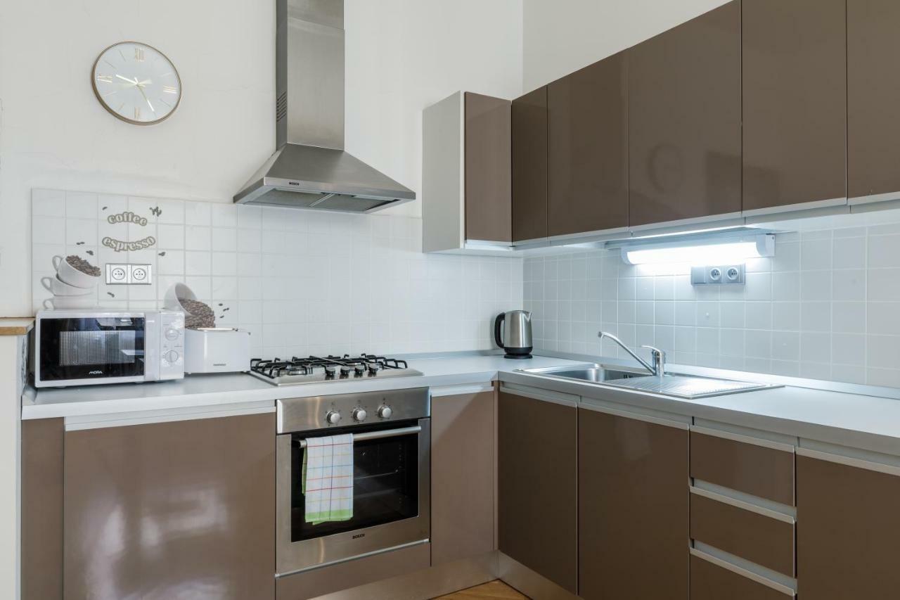 Art Apartments Prague II Luaran gambar