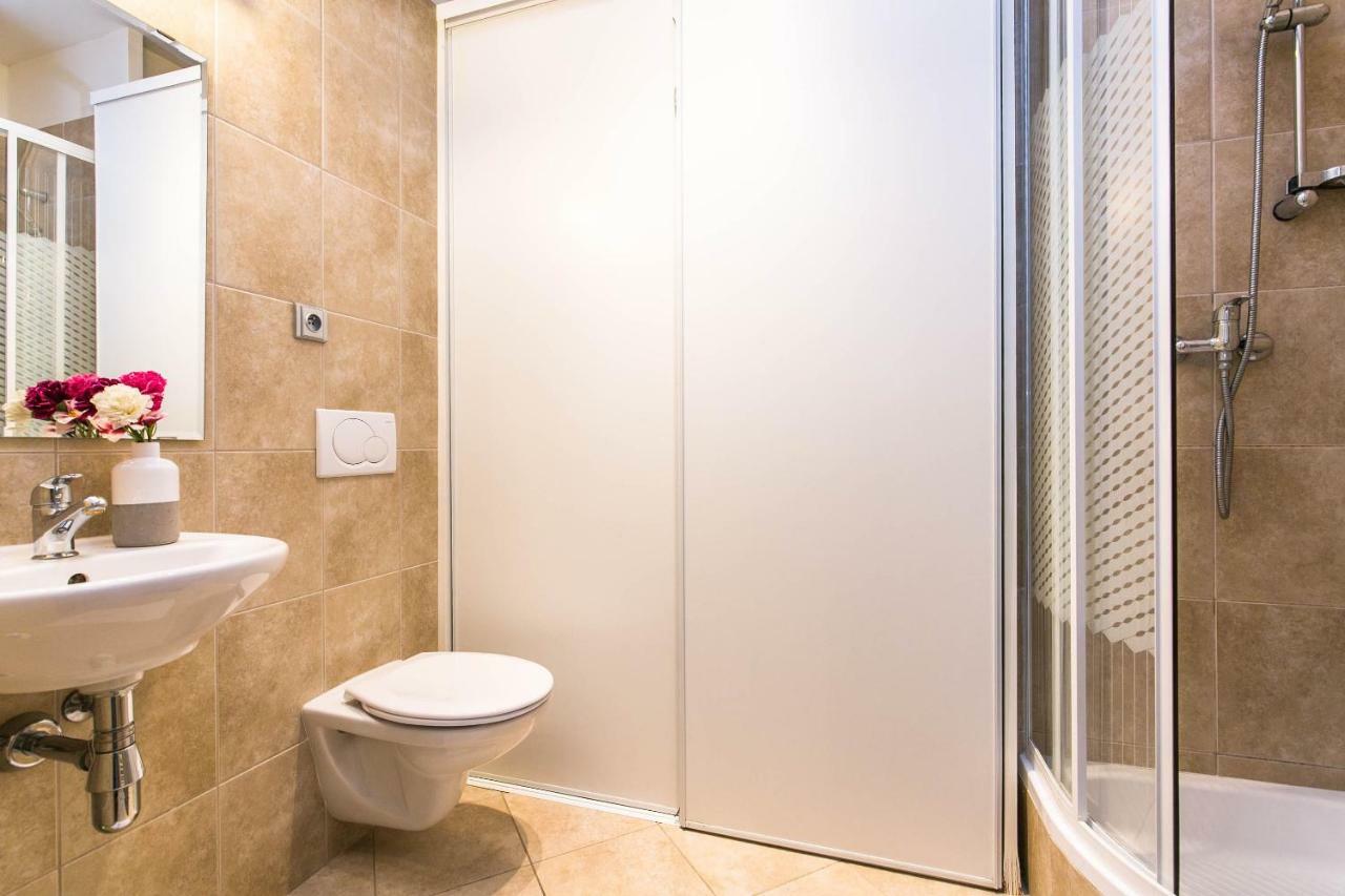 Art Apartments Prague II Luaran gambar